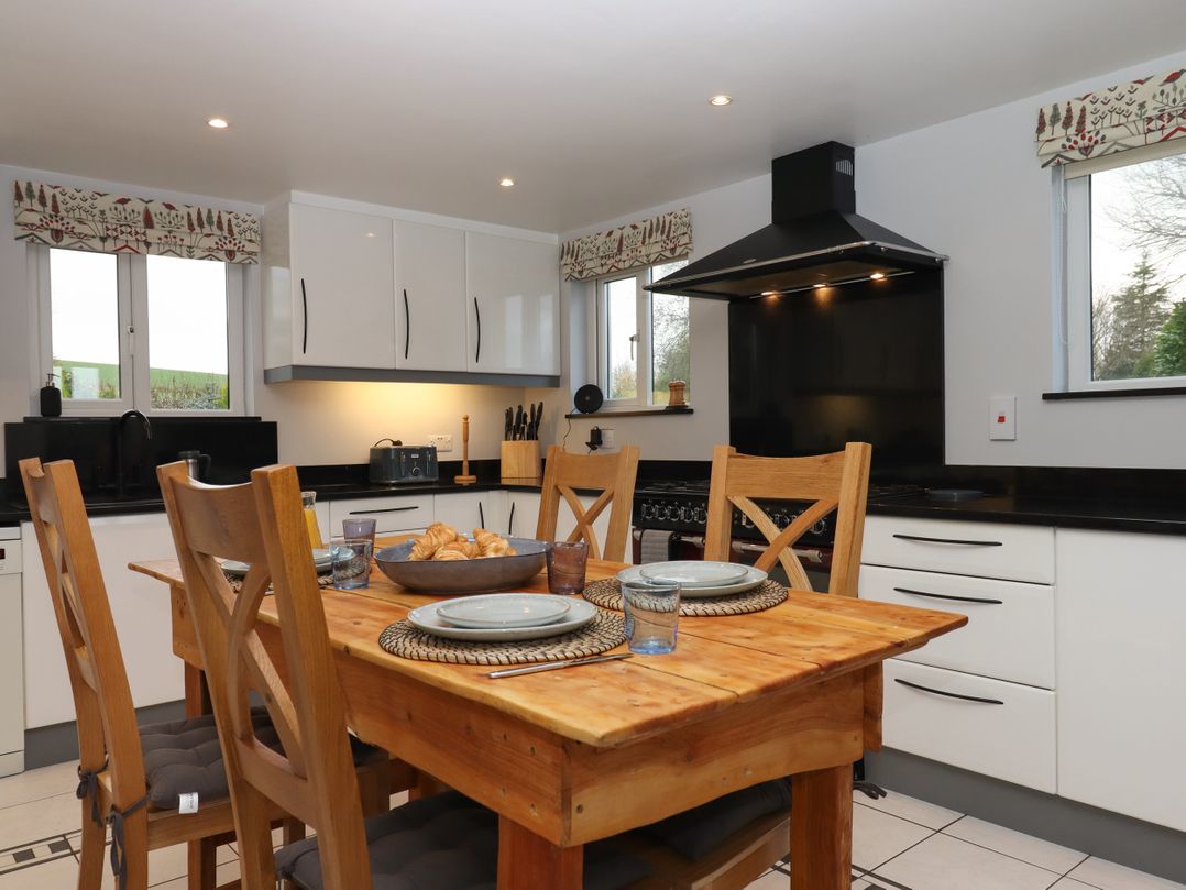 Waterland Farmhouse