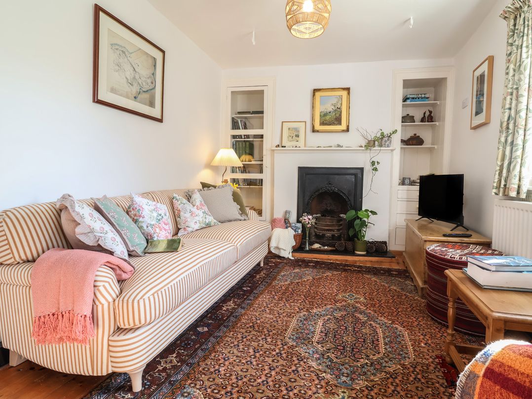 Blackbird Cottage near Appledore