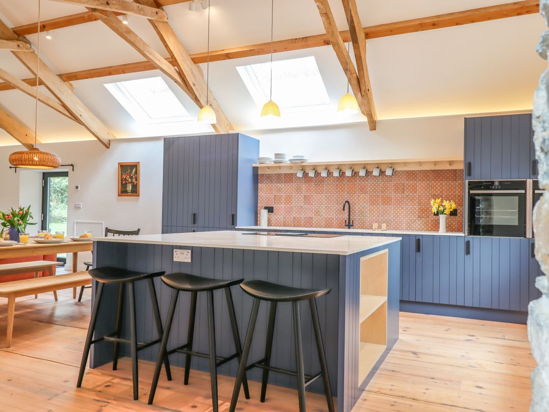 3 Caddaford Barns