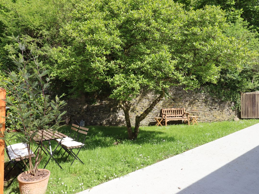 3 Caddaford Barns