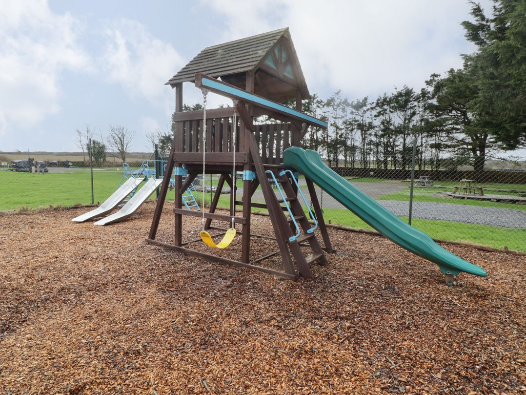 13 Gower Holiday Village