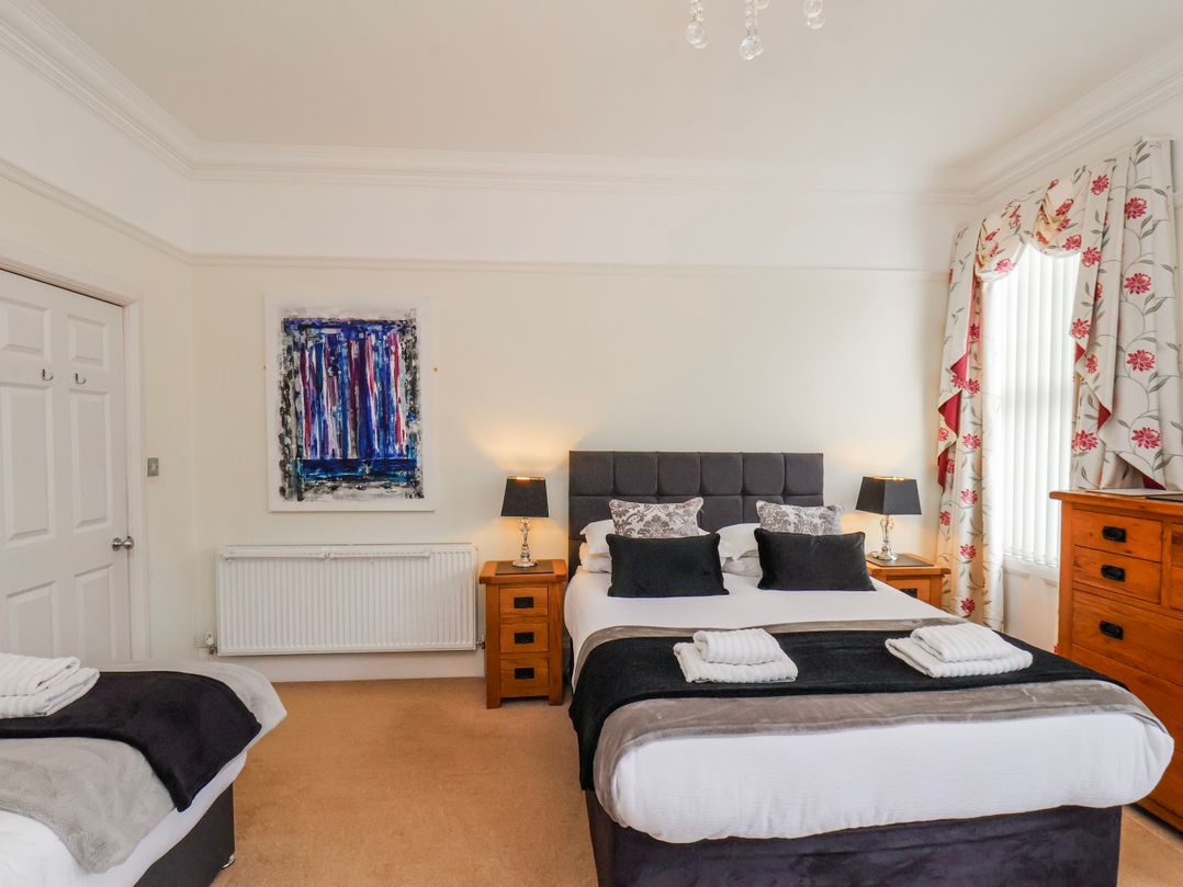 50 West Street Edelweiss
