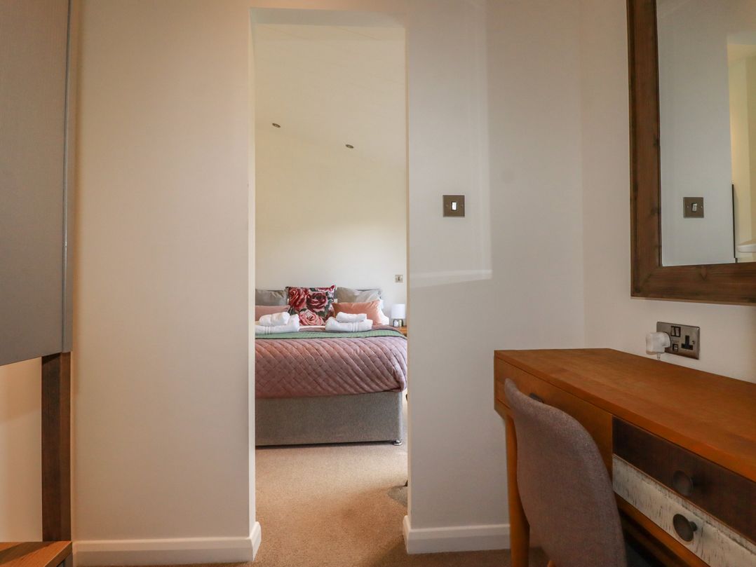 8 Horizon View