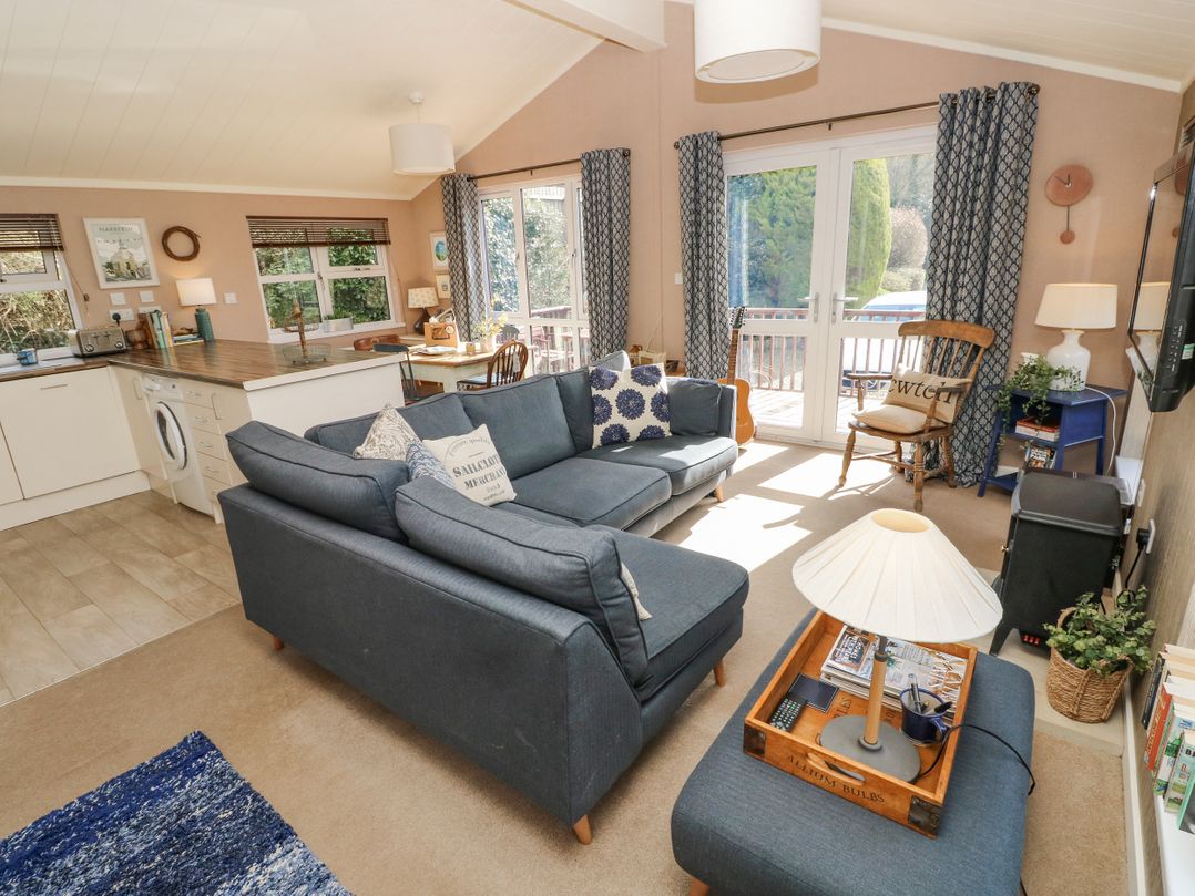 1 Hornbeam Lodge