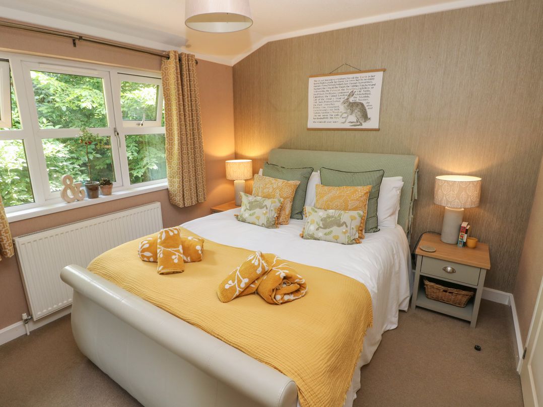 1 Hornbeam Lodge