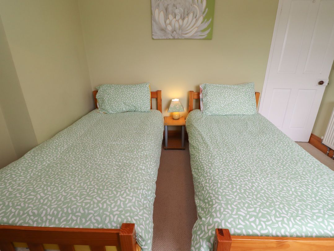 No2 Budle Bay Cottage