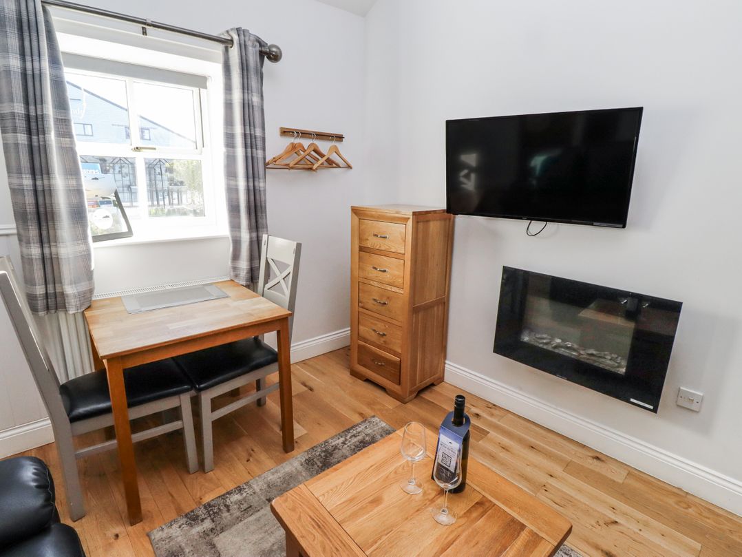 Avocet Cottage - Lucker Steadings