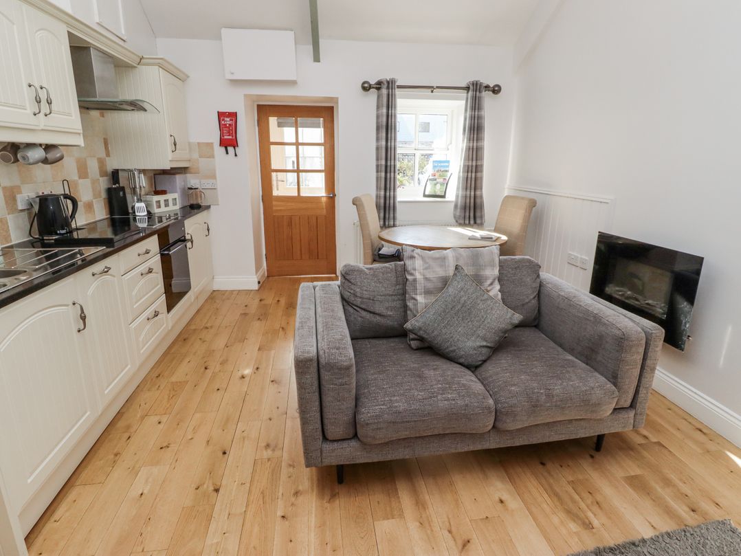 Dunlin Cottage - Lucker Steadings