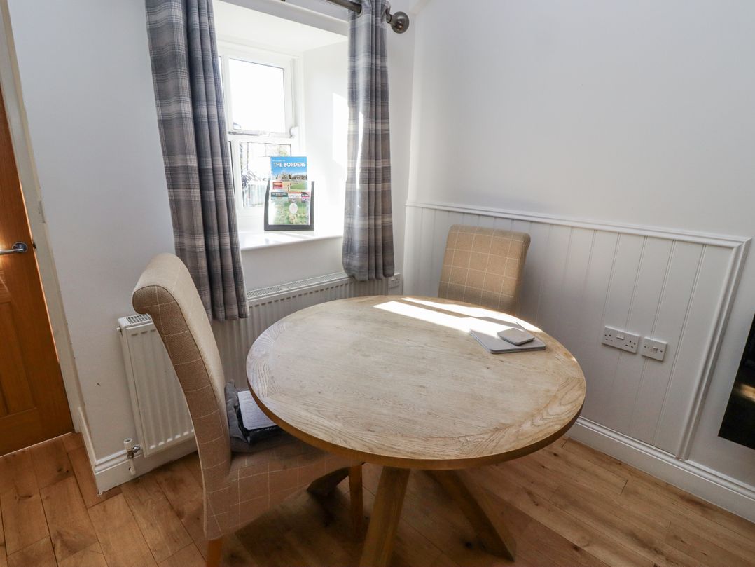 Dunlin Cottage - Lucker Steadings