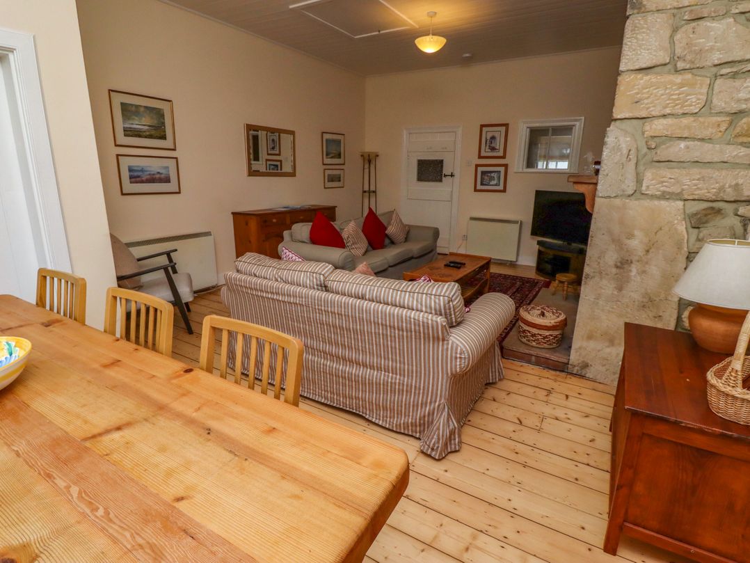 Armstrong Cottages No2
