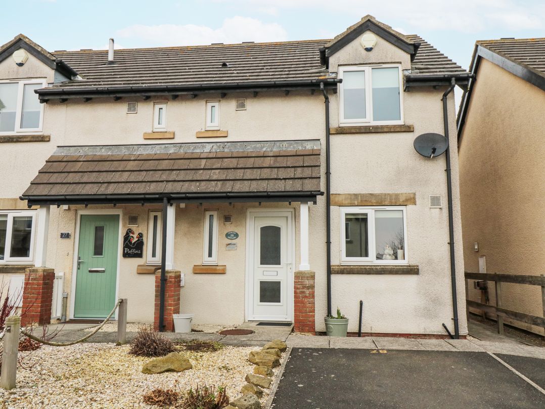 Curlew Cottage, Seahouses - Sleeps 4 guests