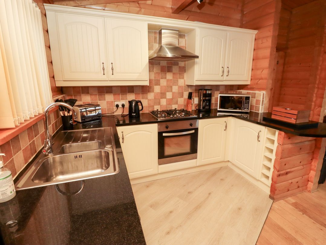 Heather Cottages - Grey Heron
