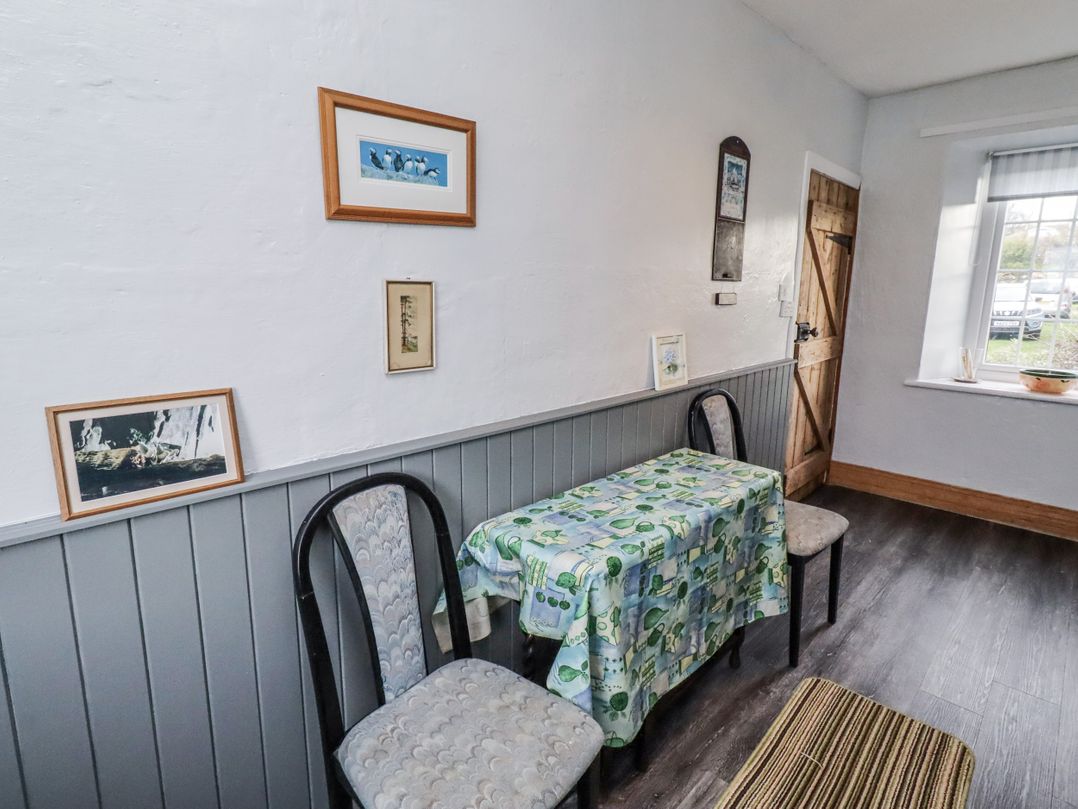Kittiwake Cottage, Budle Bay