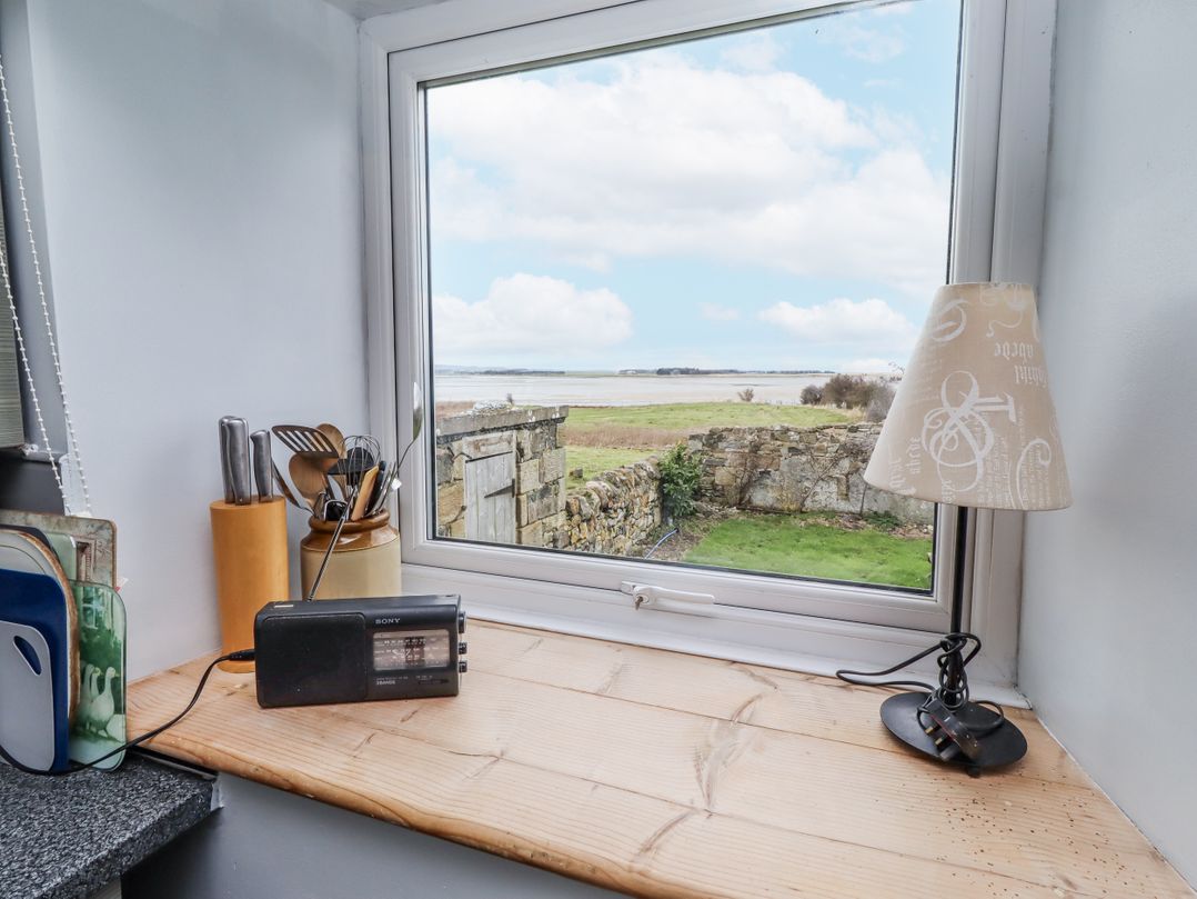 Kittiwake Cottage, Budle Bay