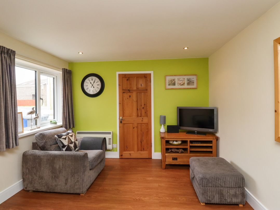 Flora Cottage