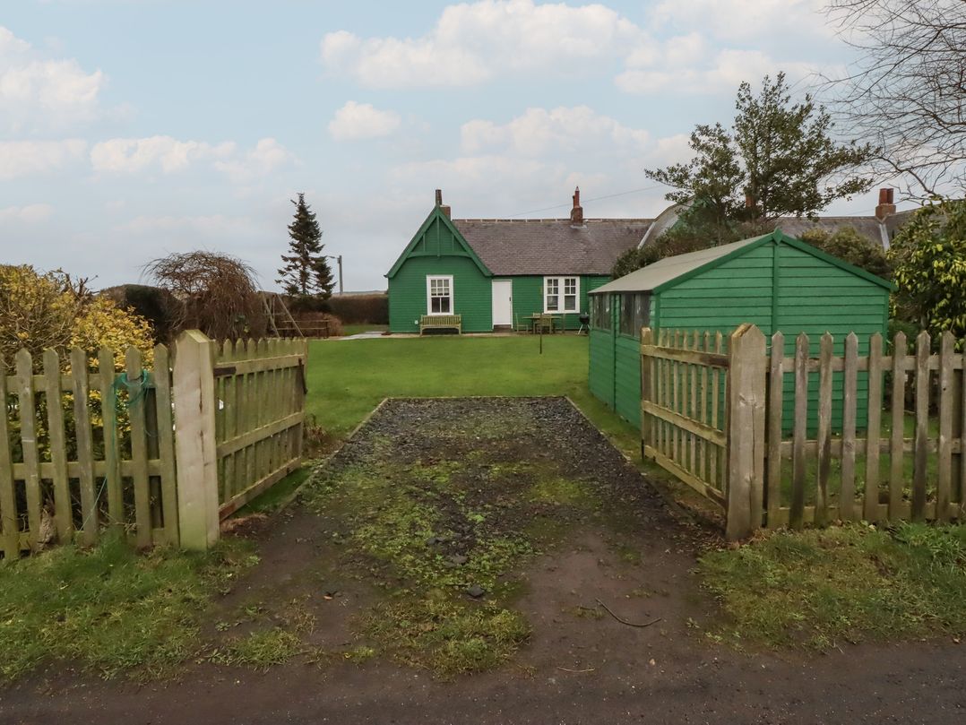 Armstrong Cottages No6