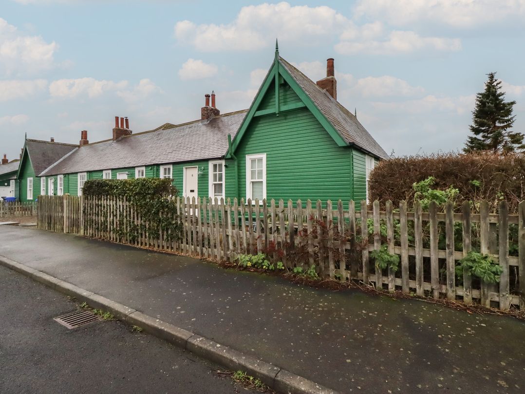 Armstrong Cottages No6