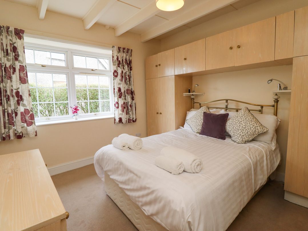 Sunshine Cottage