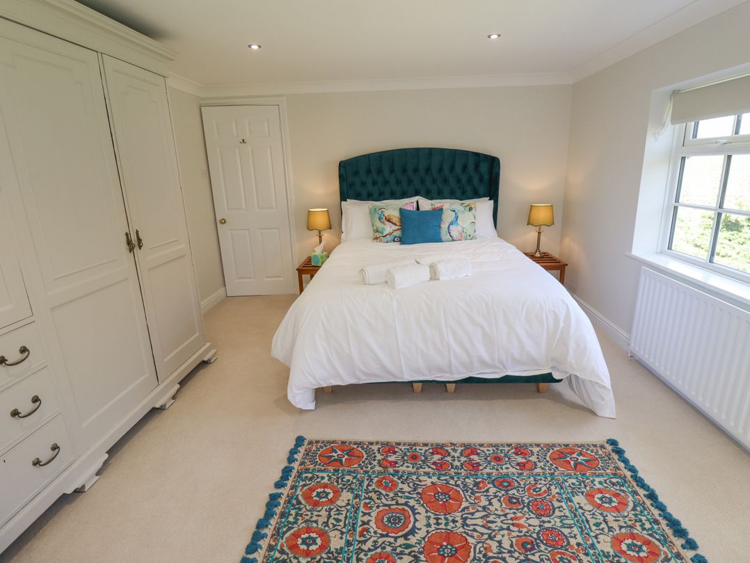 Moon Field Lodge