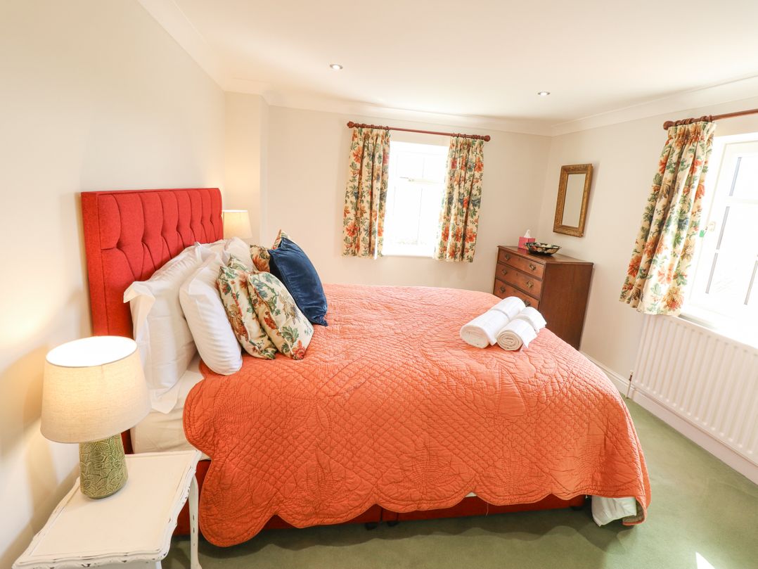 Moon Field Lodge