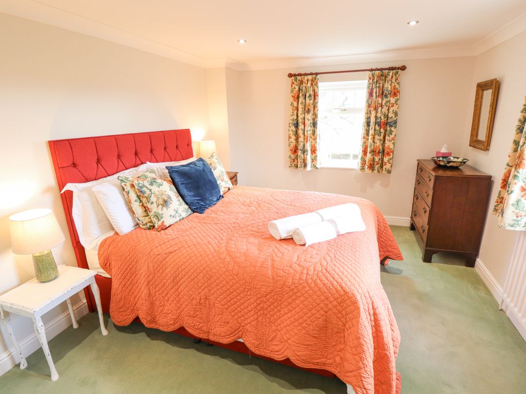 Moon Field Lodge