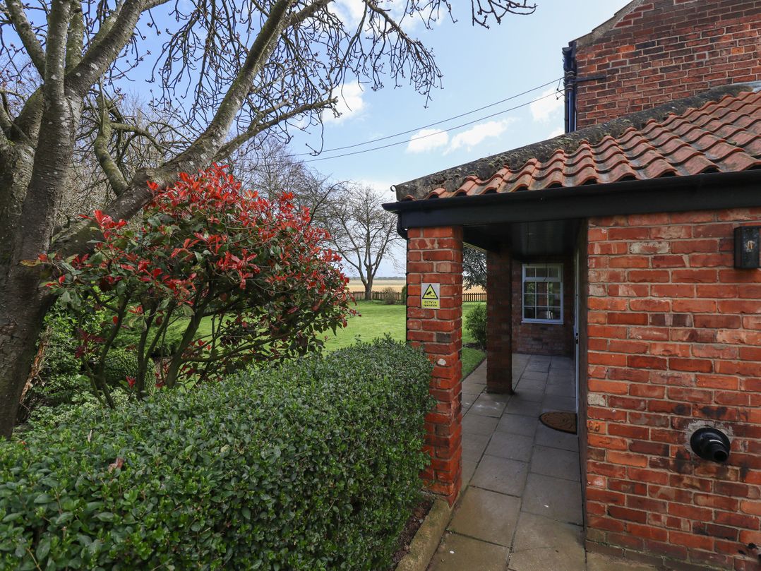 Moon Field Lodge