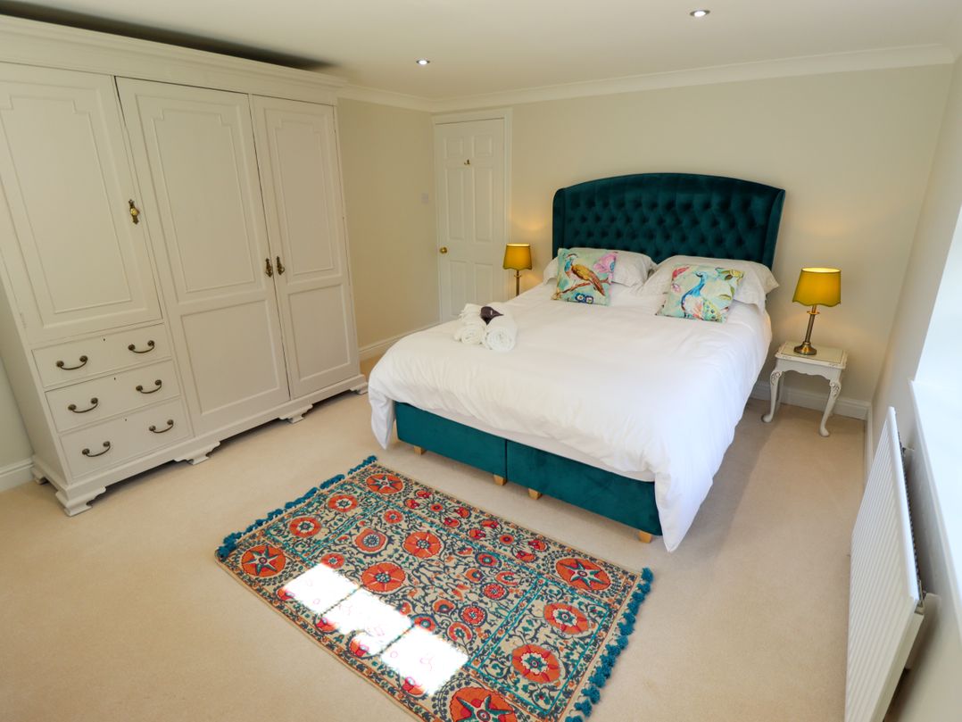 Moon Field Lodge