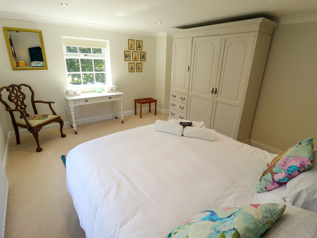 Moon Field Lodge