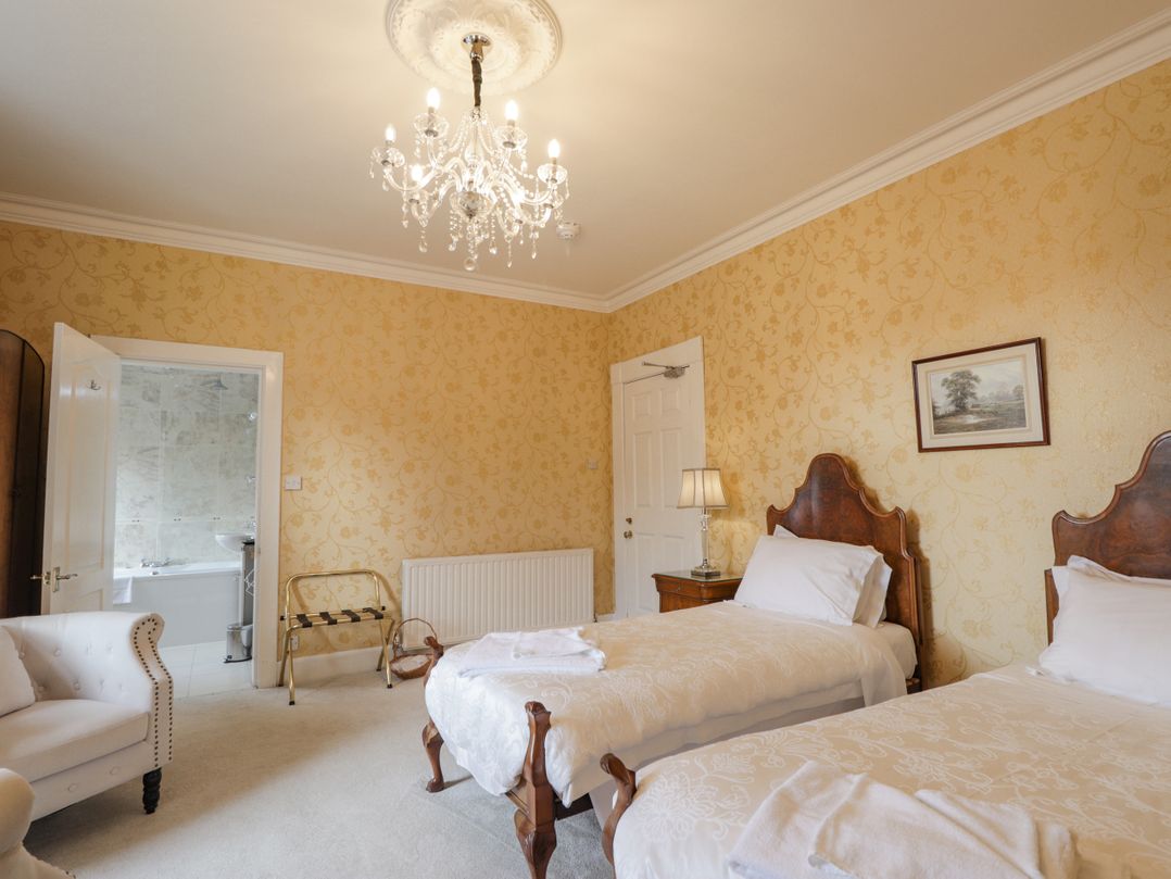 Ledgowan Lodge Hotel