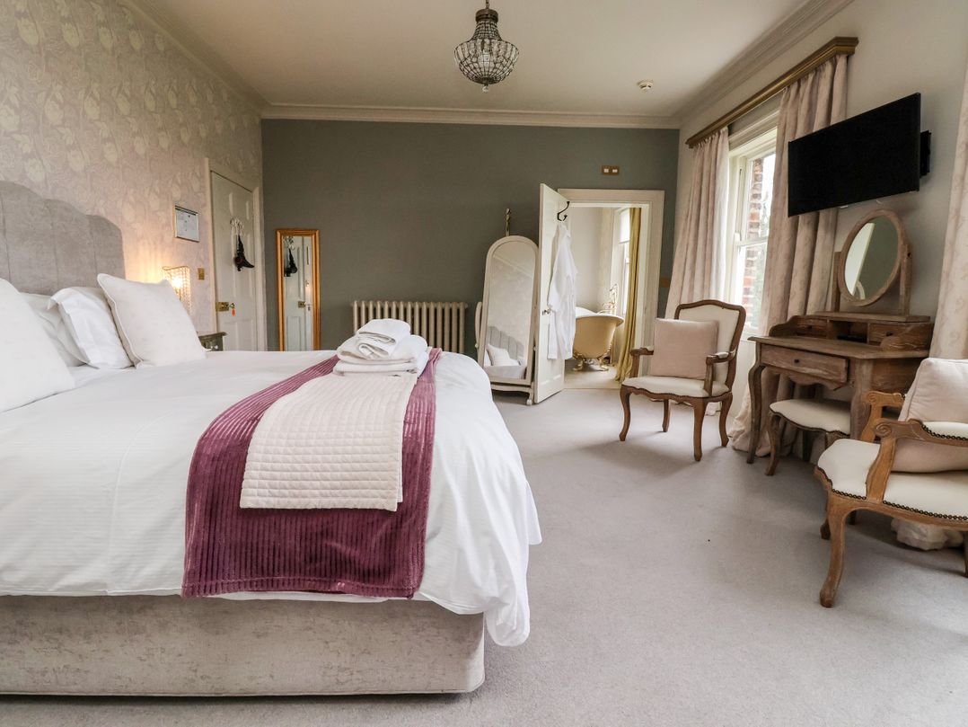 The Stables and West Wing