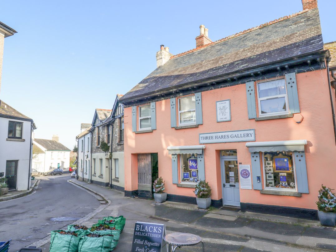 The Cottage on The Square