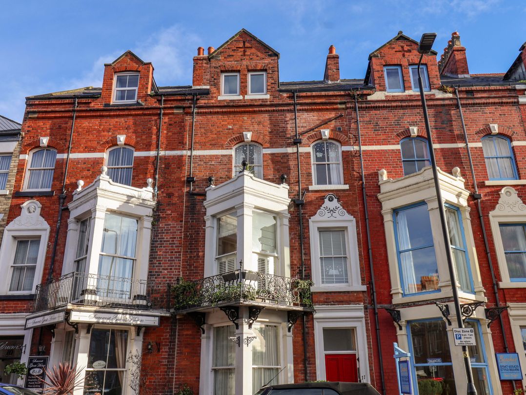Crescent Avenue, Apartment 2 Holiday cottage Whitby