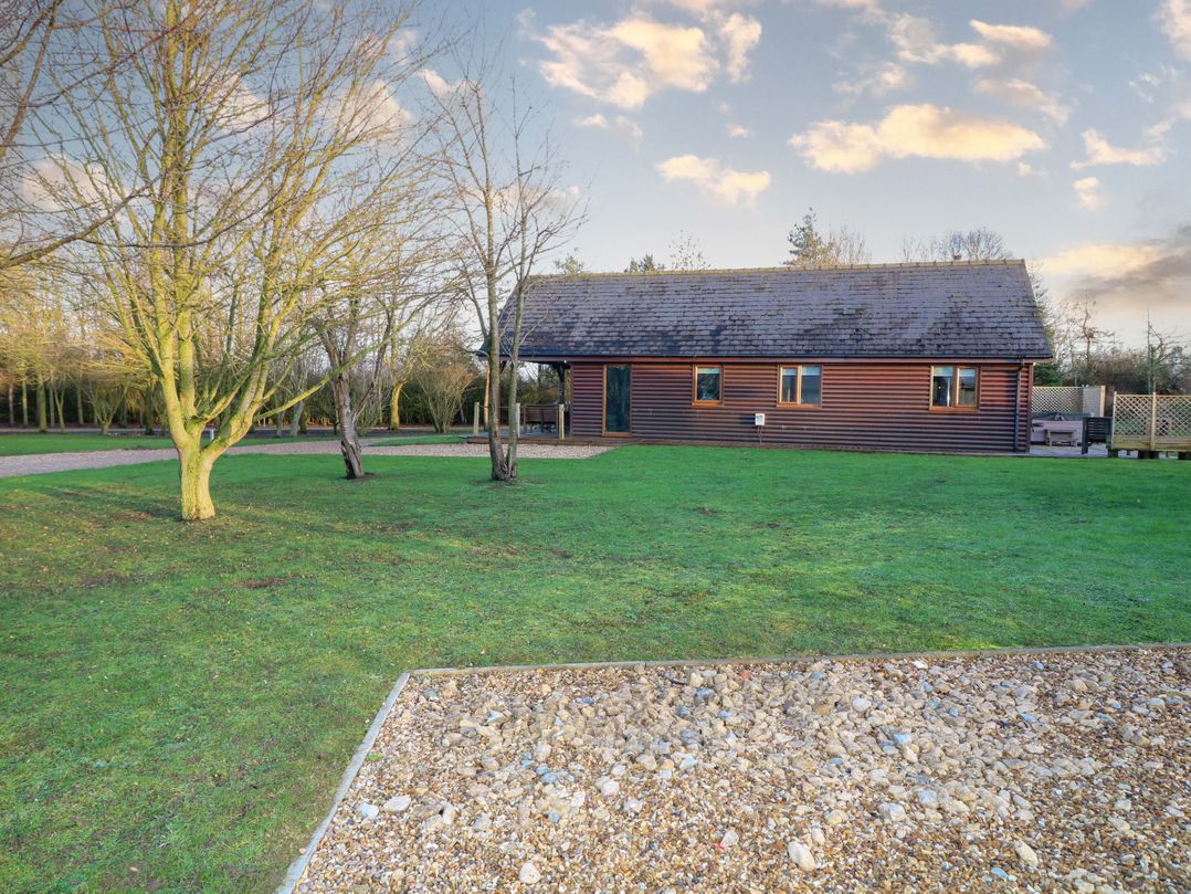 Lodge 2