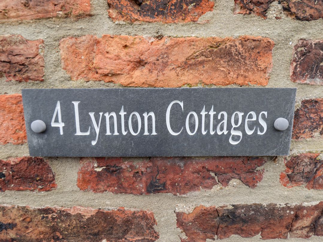 4 Lynton Cottages