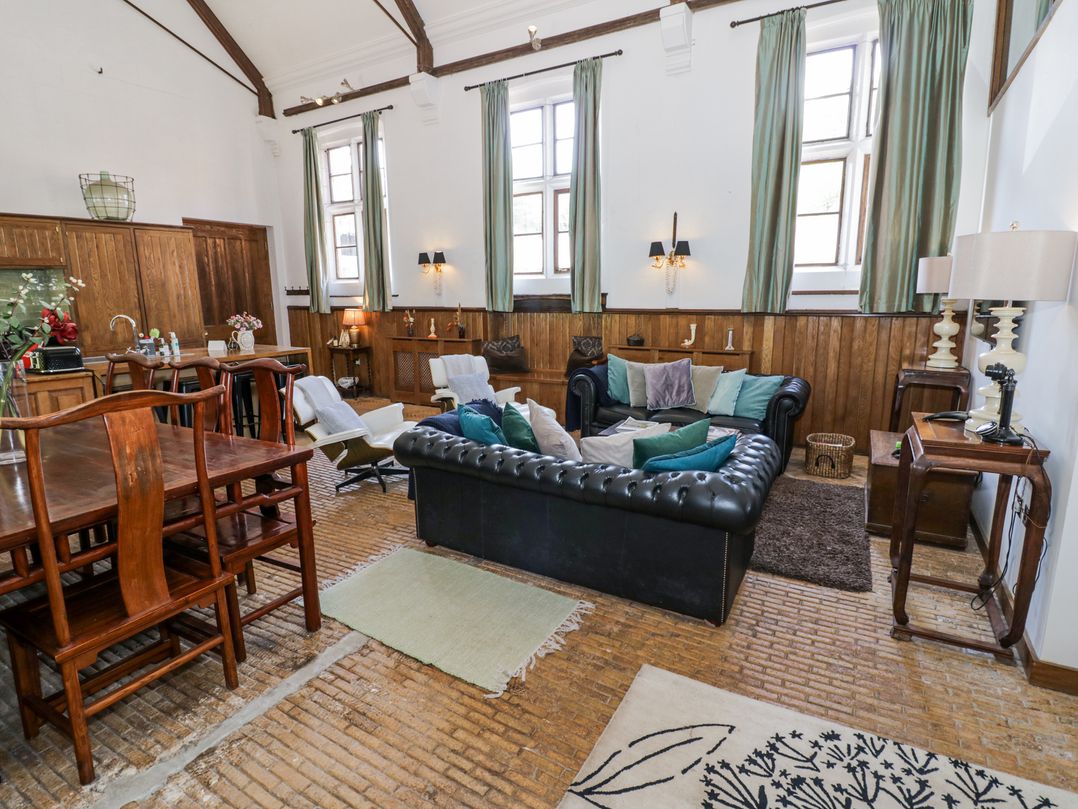 Chetwynd Lodge