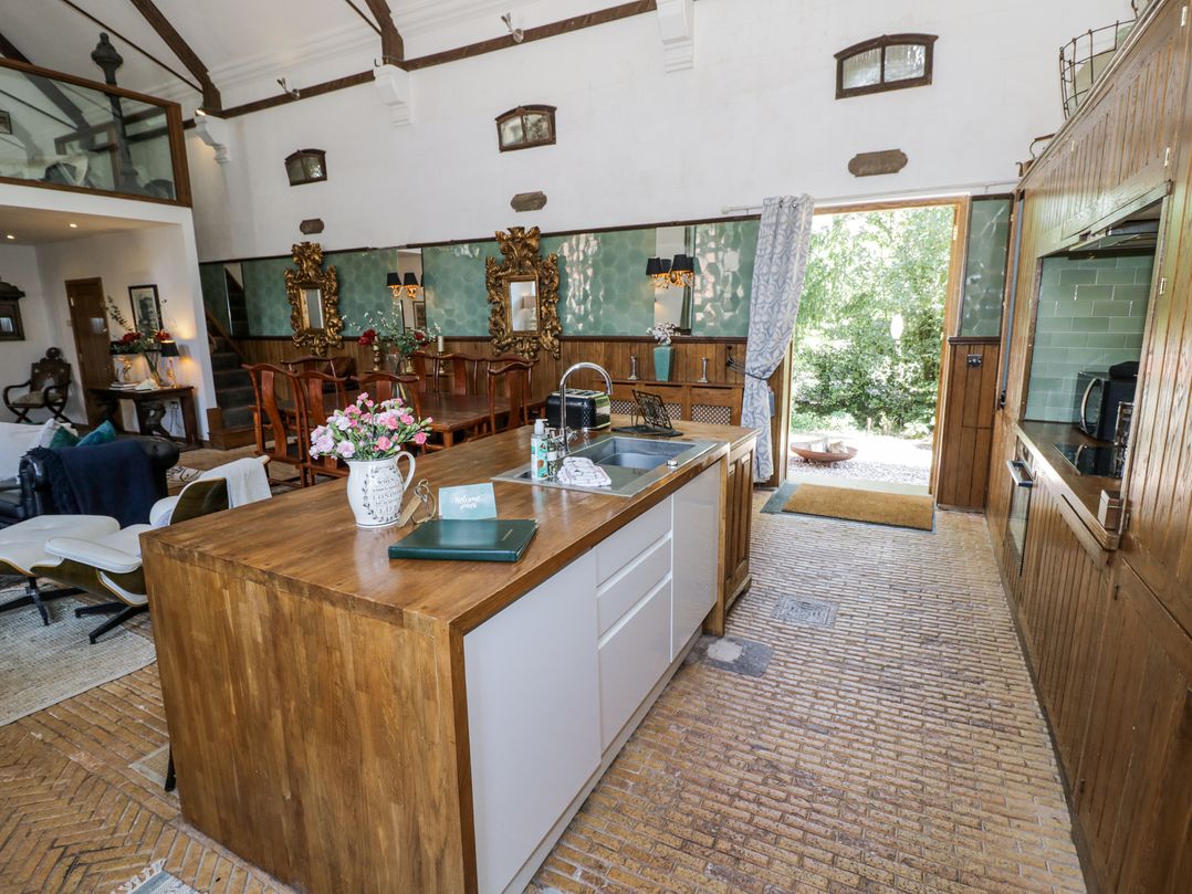 Chetwynd Lodge