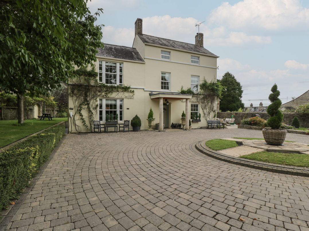 The Gate House, Cirencester