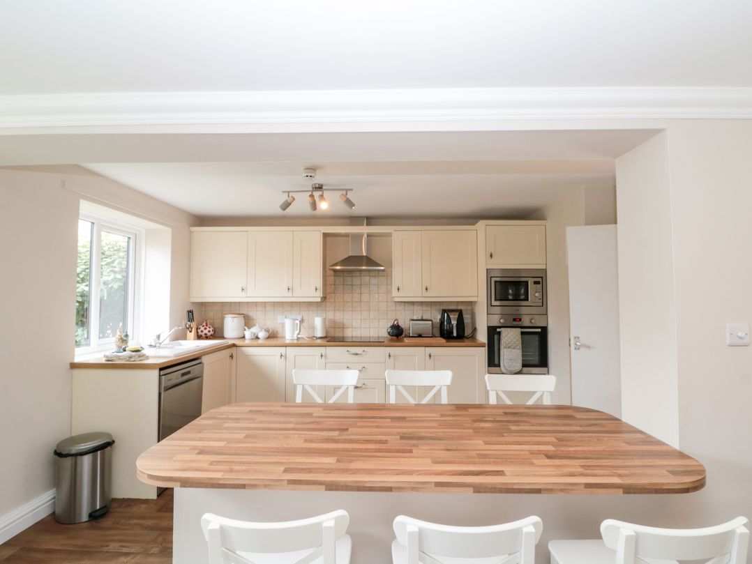 Highcliffe Cottage