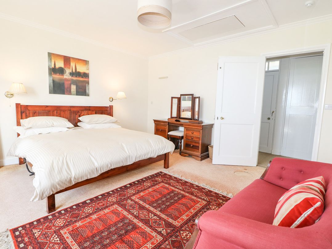 Coombe Place House