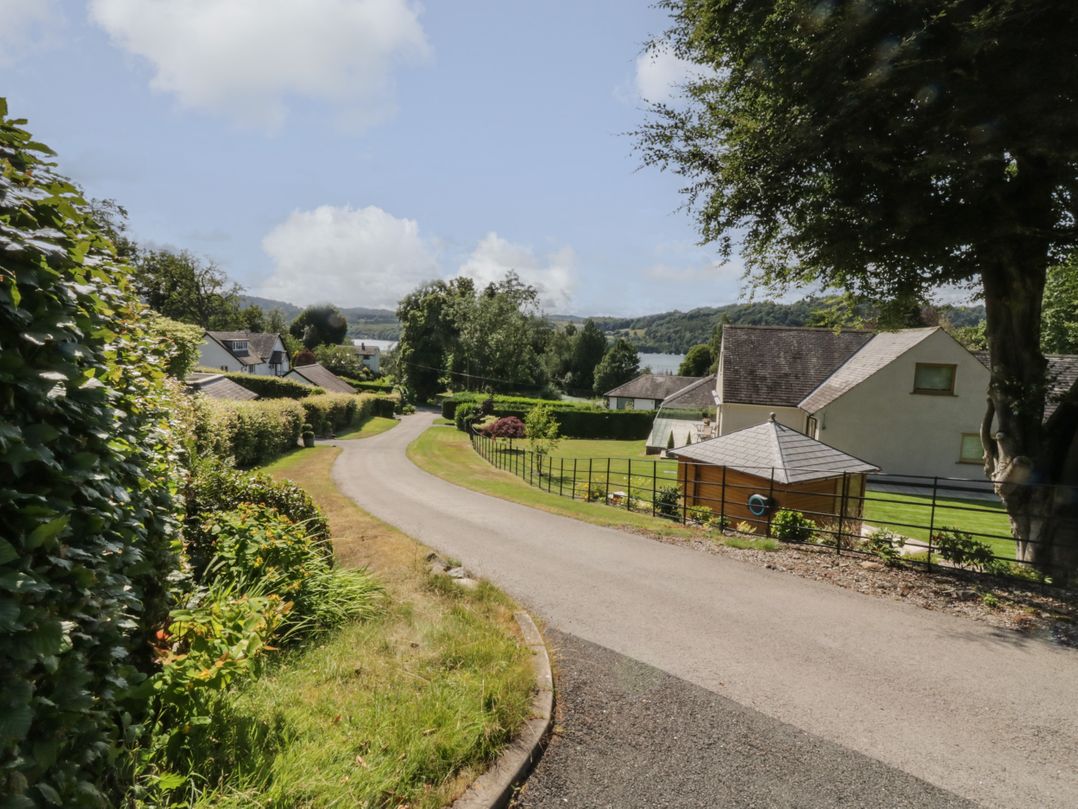Storrs Lodge