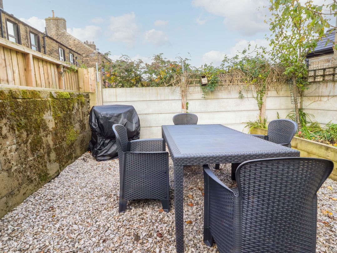10 Haw Grove
