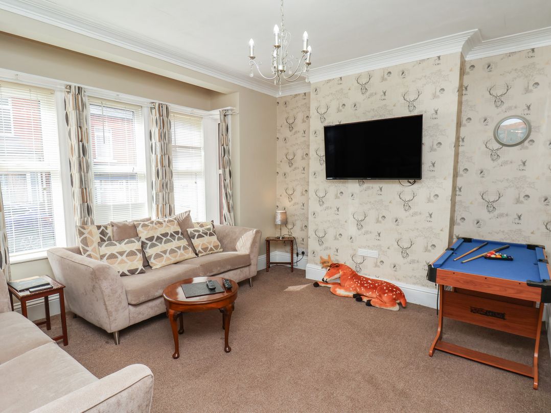 35 Moorland Road