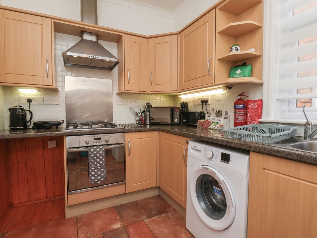 35 Moorland Road