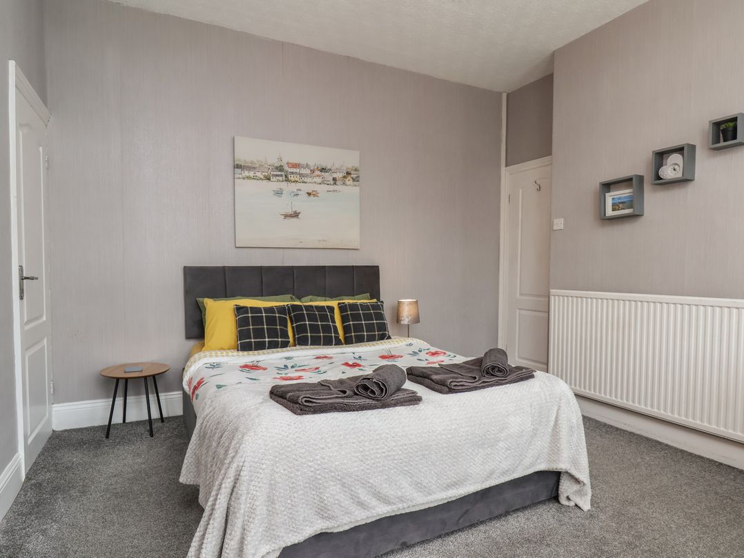 35 Moorland Road