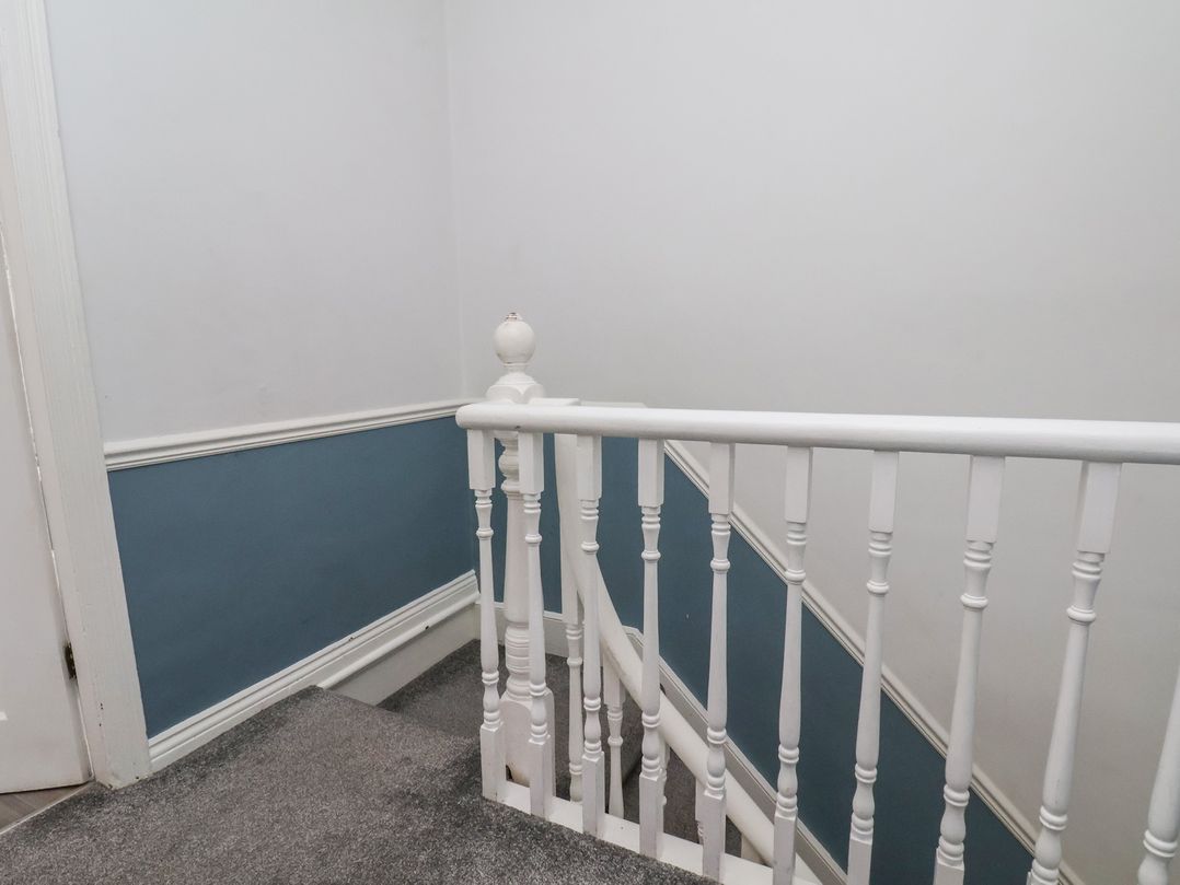 35 Moorland Road