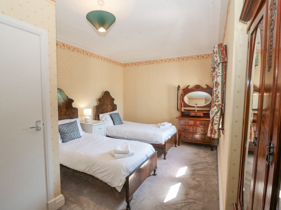 Highcliffe Manor
