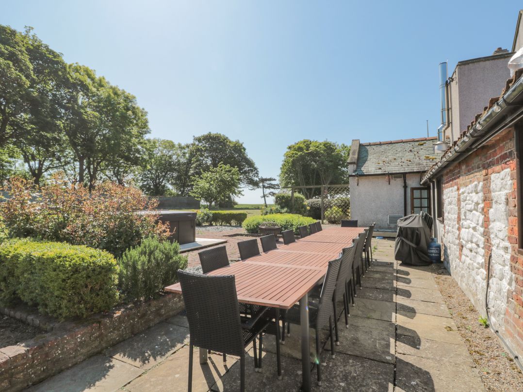 Highcliffe Manor