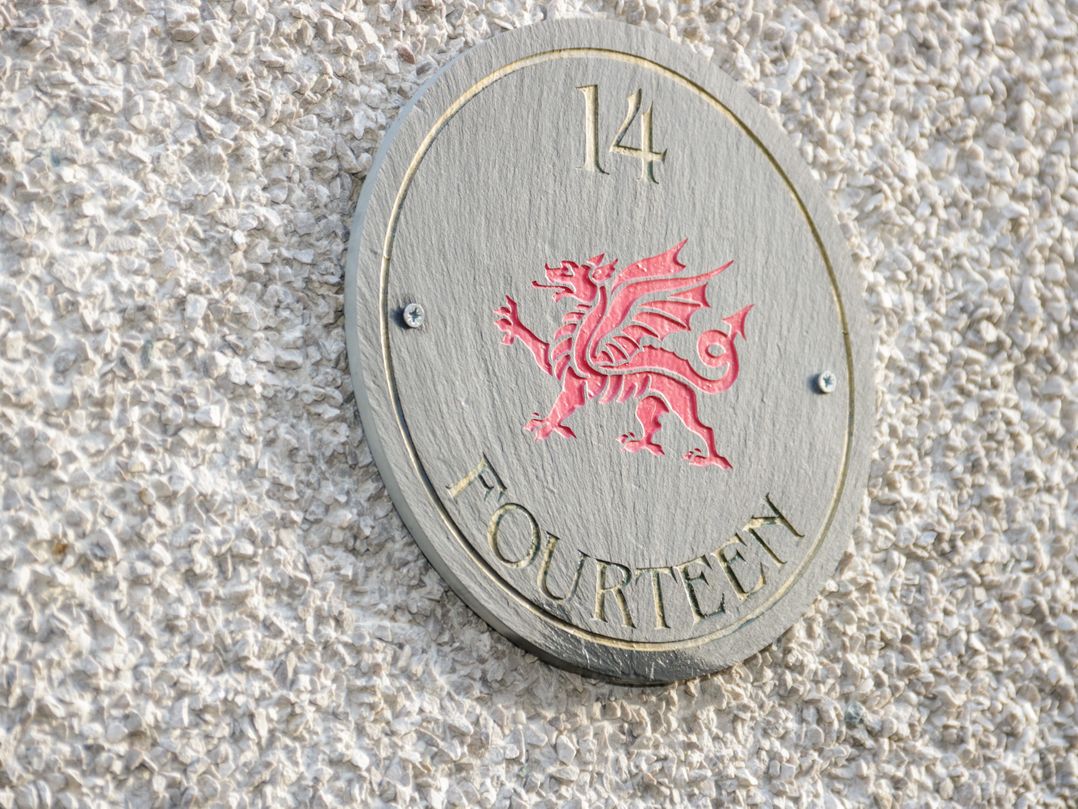 14 Llewelyn Street