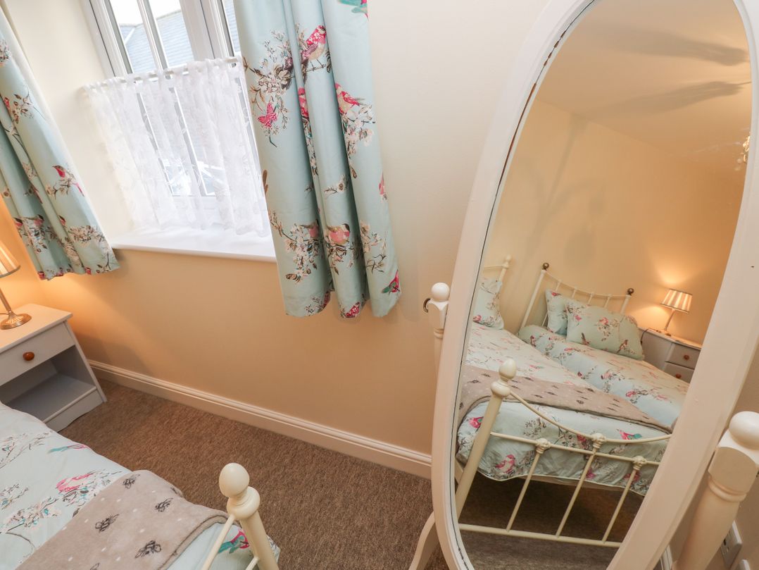 Holly Cottage