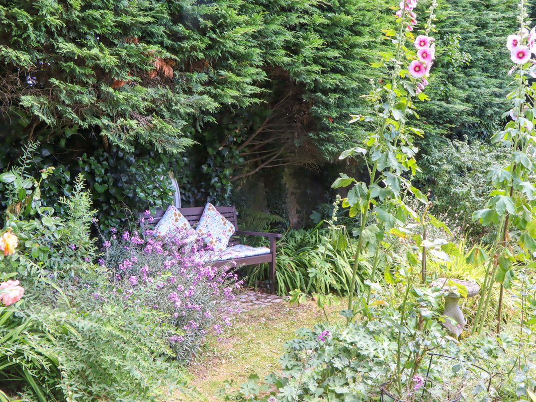 Turnpike Lodge